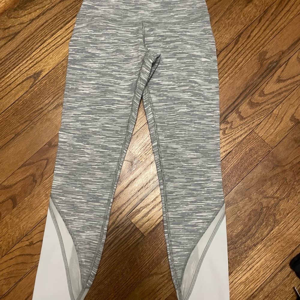 Lululemon Wunder Under Scallop Leggings